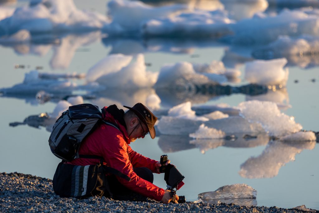 Daniel Raboldt filming in Iceland